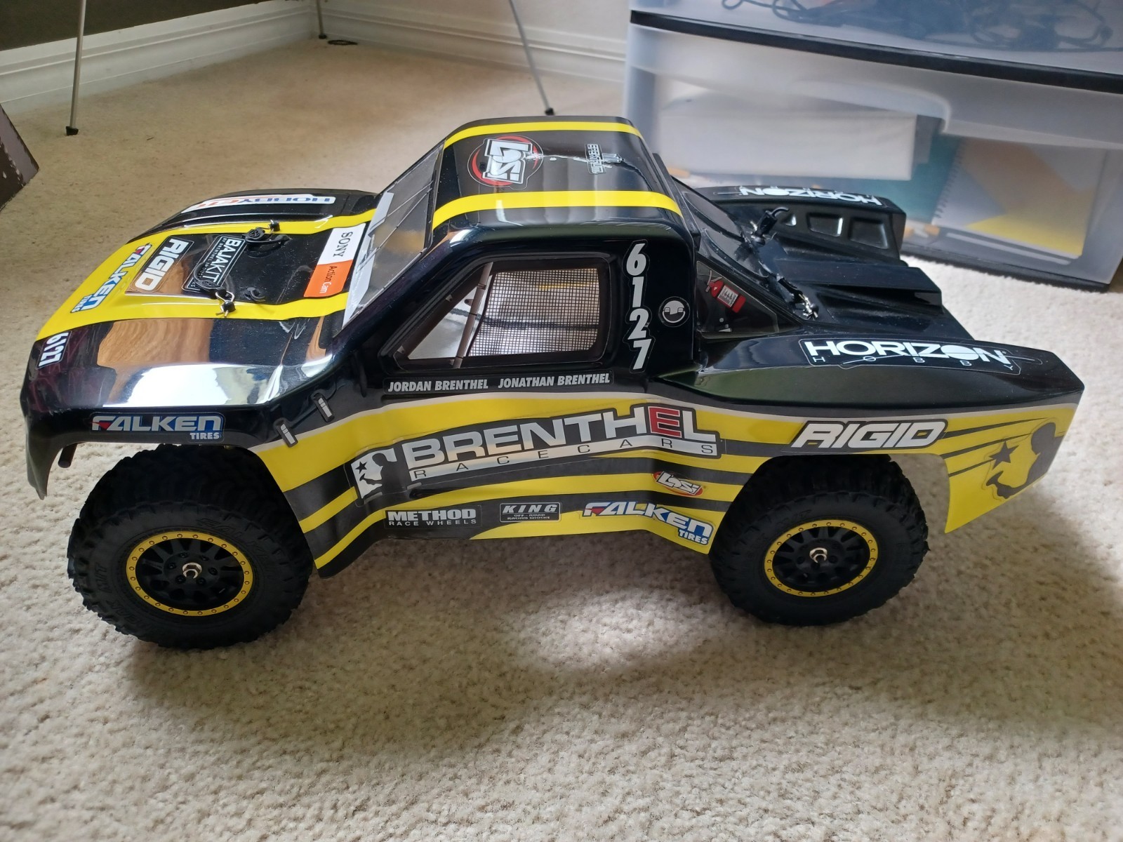 Losi Tenacity TT PRO 4WD 1:10 RC SCT Truck, Radio, BT Module Losi Tenacity TT PRO 4WD 1:10 RC SCT Truck, Radio, BT Module