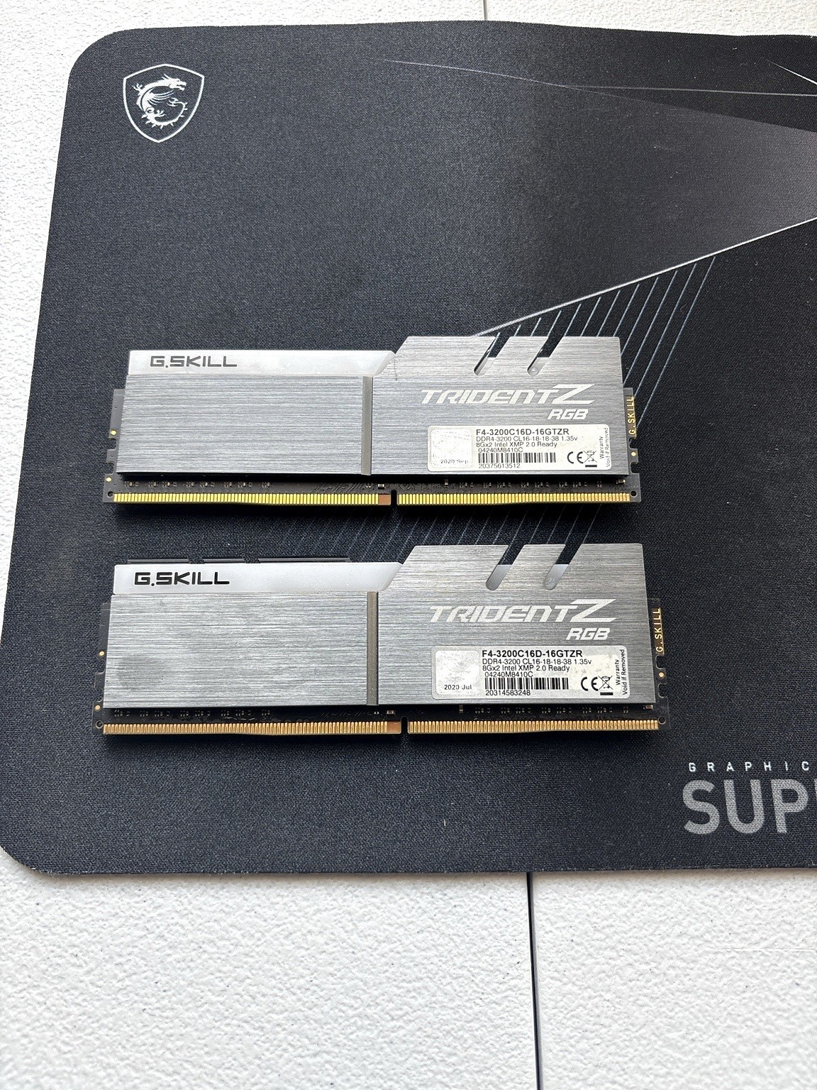 G.SKILL Trident Z RGB 16GB 2x8GB DDR4-3200 CL16 F4-3200C16D-16GTZR