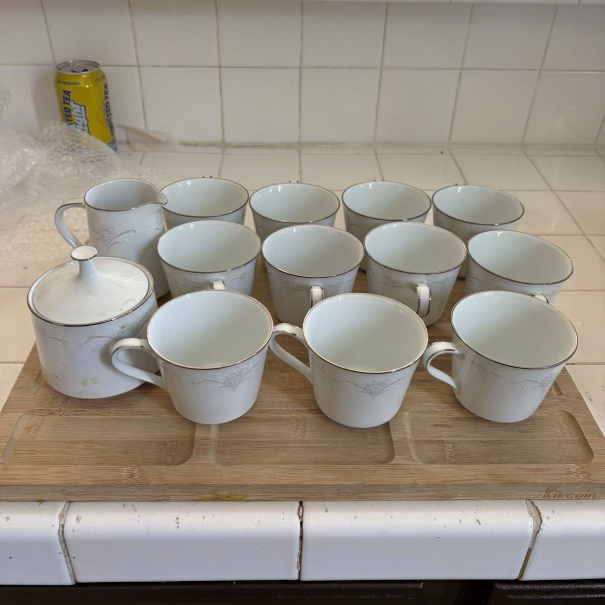 Vintage Noritake Casablanca 6842 China — 12 Cups, Creamer & Sugar Bowl w/ Lid Vintage Noritake Casablanca 6842 China — 12 Cups, Creamer & Sugar Bowl w/ Lid