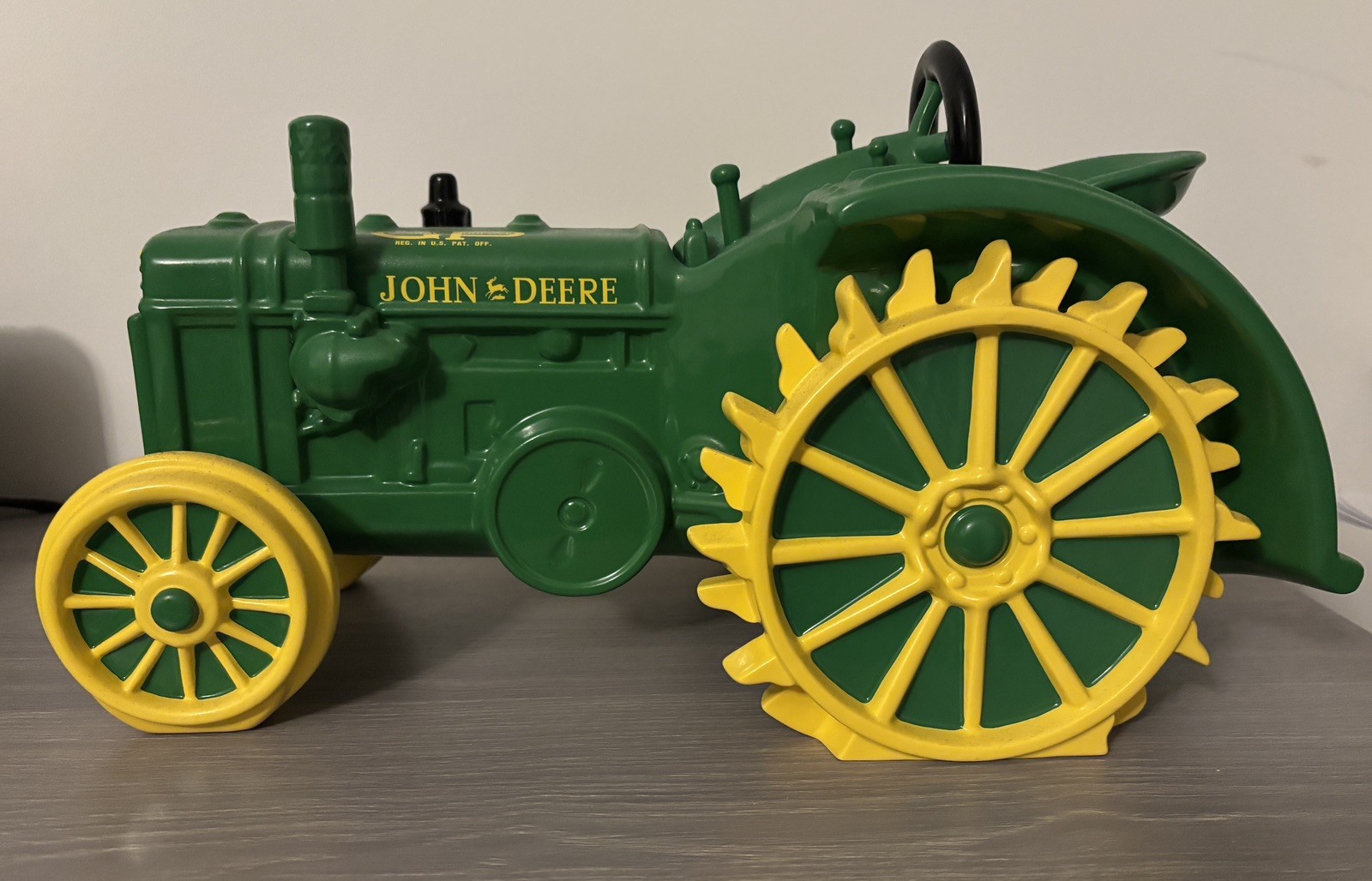 Vintage 1998 American Favorites John Deere Collectible Tractor Green Cookie Jar Vintage 1998 American Favorites John Deere Collectible Tractor Green Cookie Jar
