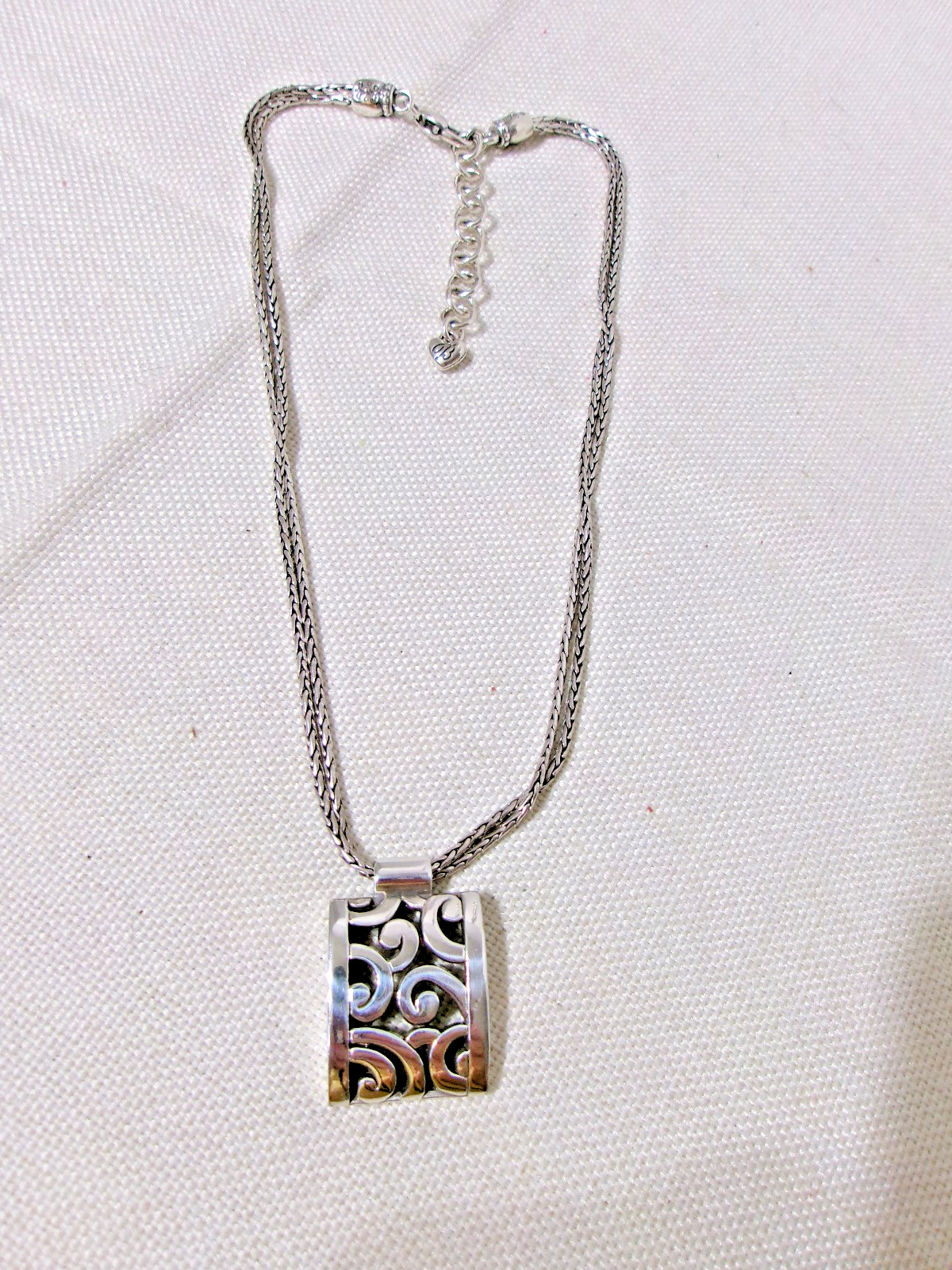 NWOT BRIGHTON DECO LACE NECKLACE W/PENDANT DOUBLE STRAND CHAIN NWOT BRIGHTON DECO LACE NECKLACE W/PENDANT DOUBLE STRAND CHAIN
