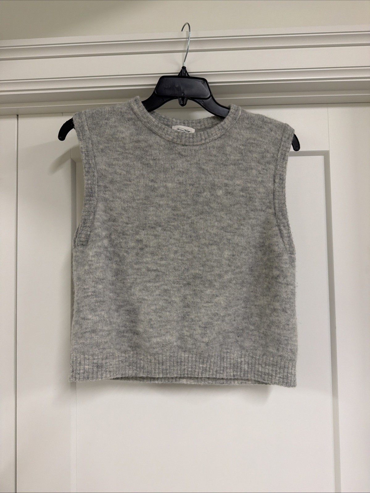 American Vintage Women\'s Vitow Knitted Light Grey Sweater Vest Size S American Vintage Women\'s Vitow Knitted Light Grey Sweater Vest Size S