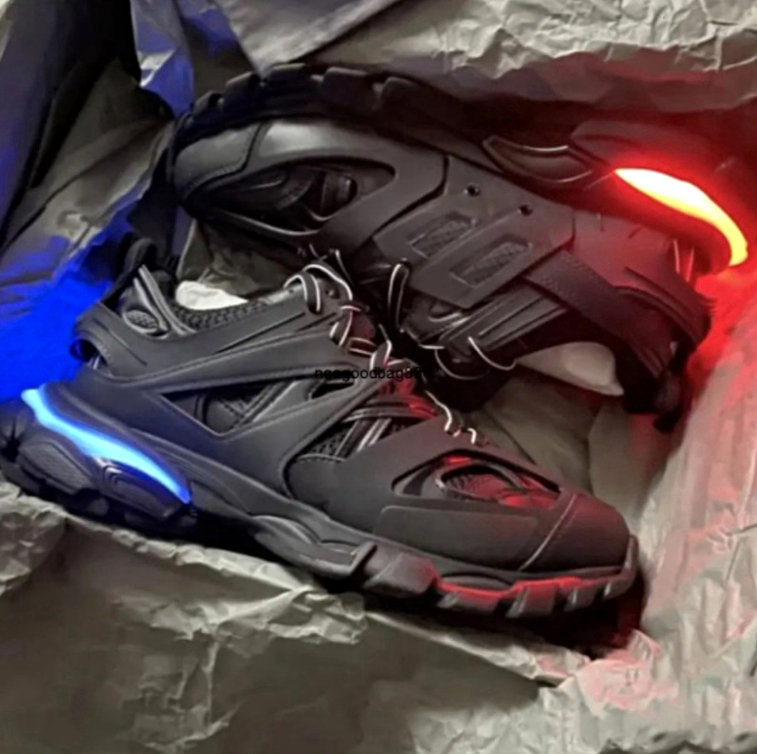 Balenciaga Track Black LED Light-Up Low Top Lace-Up Men’s Athletic Sneakers Balenciaga Track Black LED Light-Up Low Top Lace-Up Men’s Athletic Sneakers