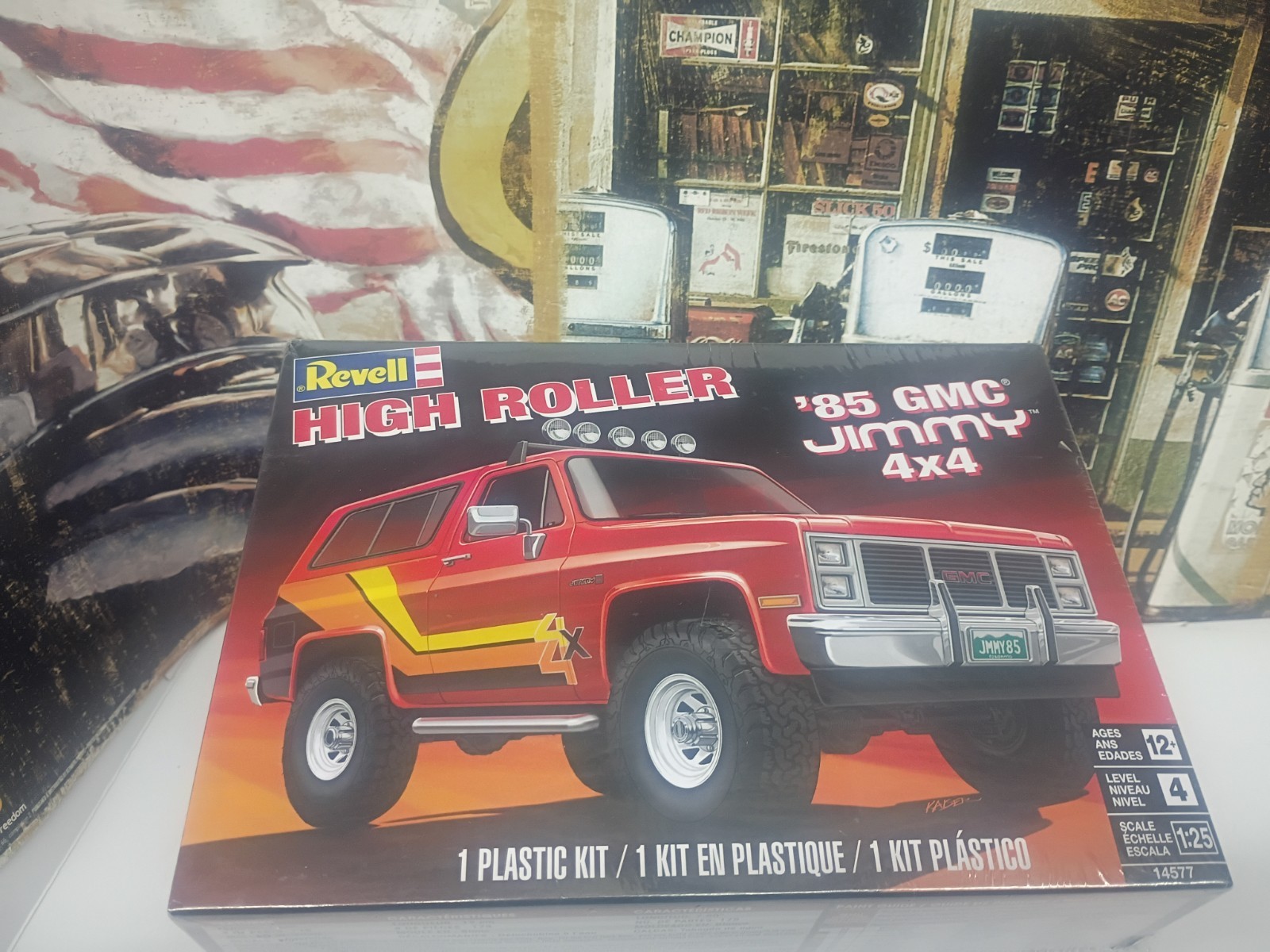 Revell 145779090 SEALED 1/25 1985 GMC Jimmy 4x4 High Roller Plastic Model Kit Revell 145779090 SEALED 1/25 1985 GMC Jimmy 4x4 High Roller Plastic Model Kit