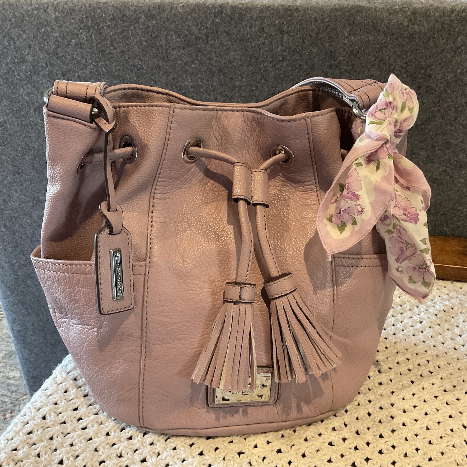 TIGNANELLO Womens Leather Pink Blush Drawstring Bag Bucket Shoulder Purse