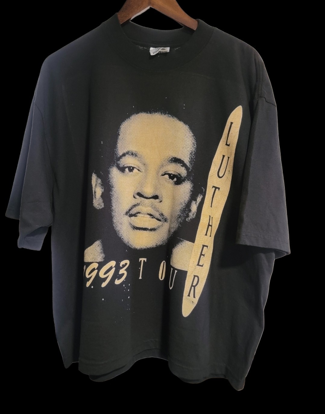 LUTHER VANDROSS ENVOGUE 1993 TOUR On SHAKA HEAVYWEIGHT GARMET SHIRT LUTHER VANDROSS ENVOGUE 1993 TOUR On SHAKA HEAVYWEIGHT GARMET SHIRT