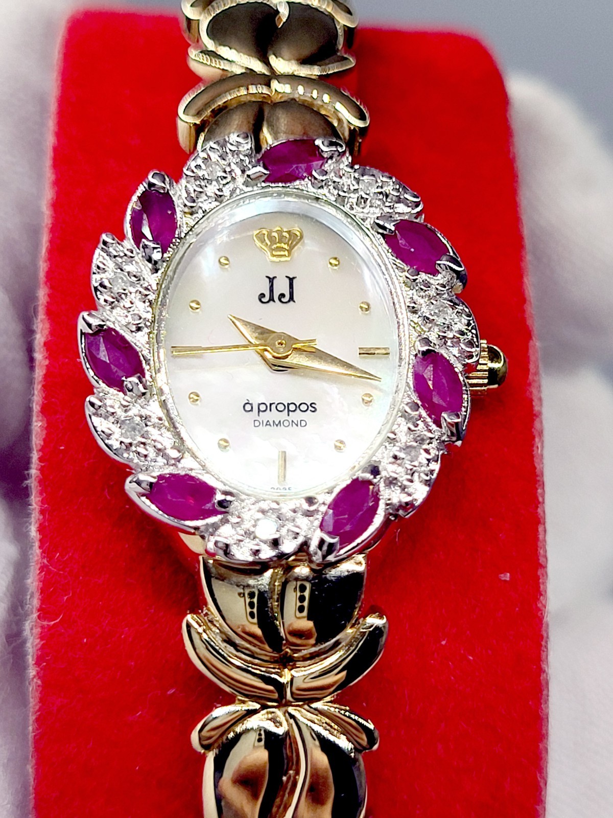 VTG Jules Jurgenson A Propos 1990\'s Diamond Ruby ladies watch MOP Dial New Batt