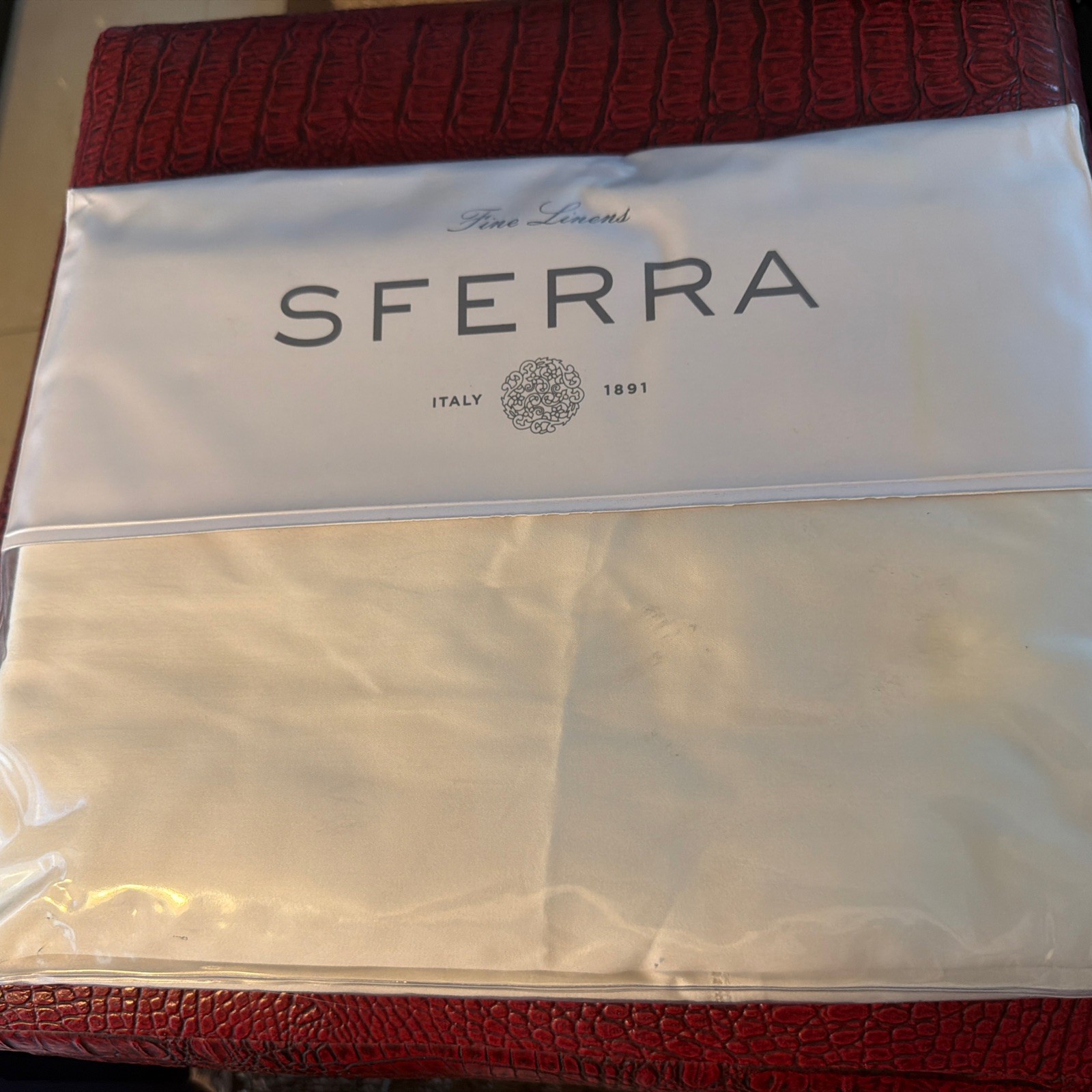 Sferra Queen Flat Sheet Giotto Long Staple Cotton Sateen Ivory Hemstitch Italy Sferra Queen Flat Sheet Giotto Long Staple Cotton Sateen Ivory Hemstitch Italy