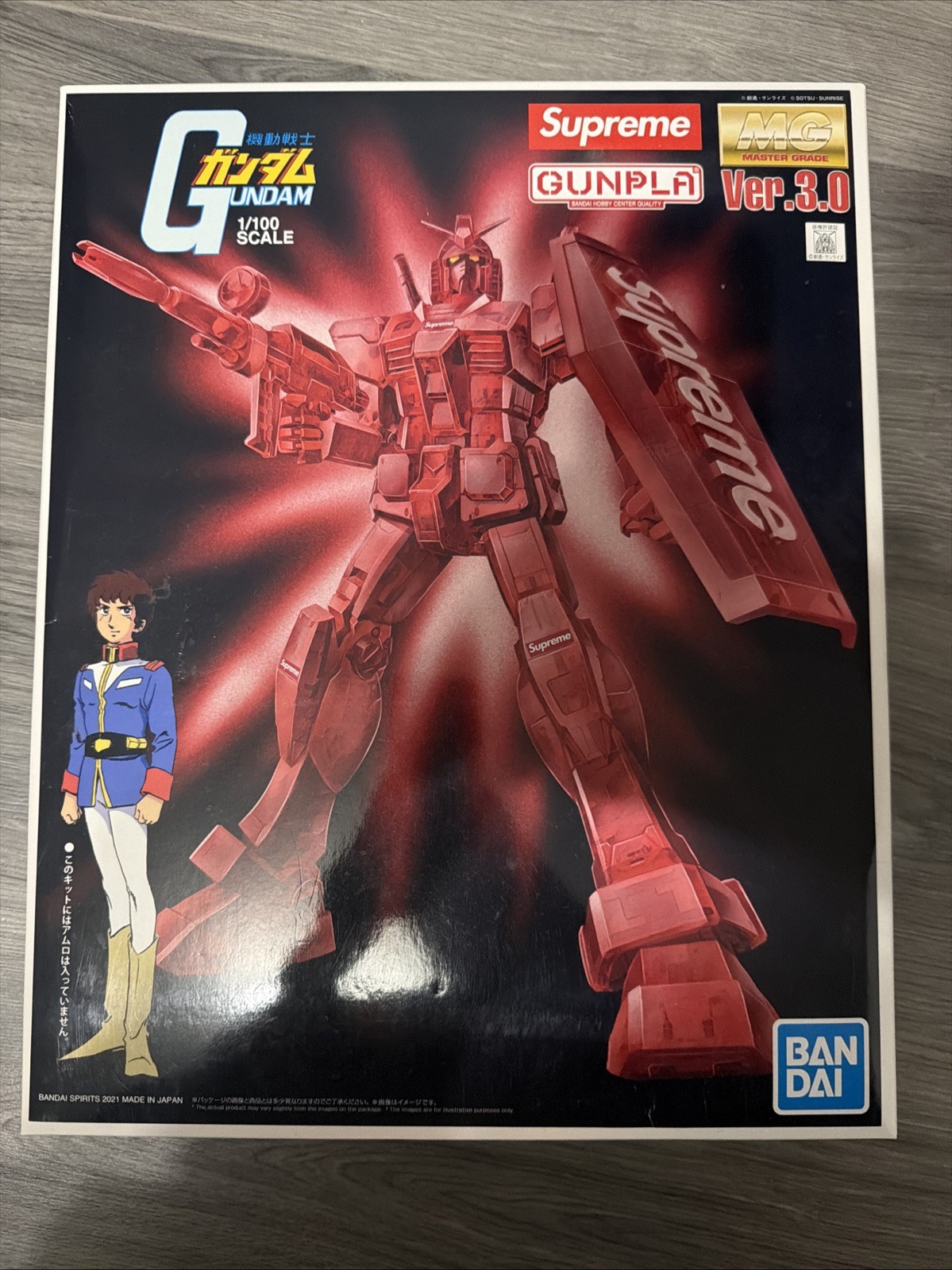Supreme Bandai MG 1/100 RX-78-2 Gundam Ver.3.0 FW21 Model Kit Supreme Bandai MG 1/100 RX-78-2 Gundam Ver.3.0 FW21 Model Kit