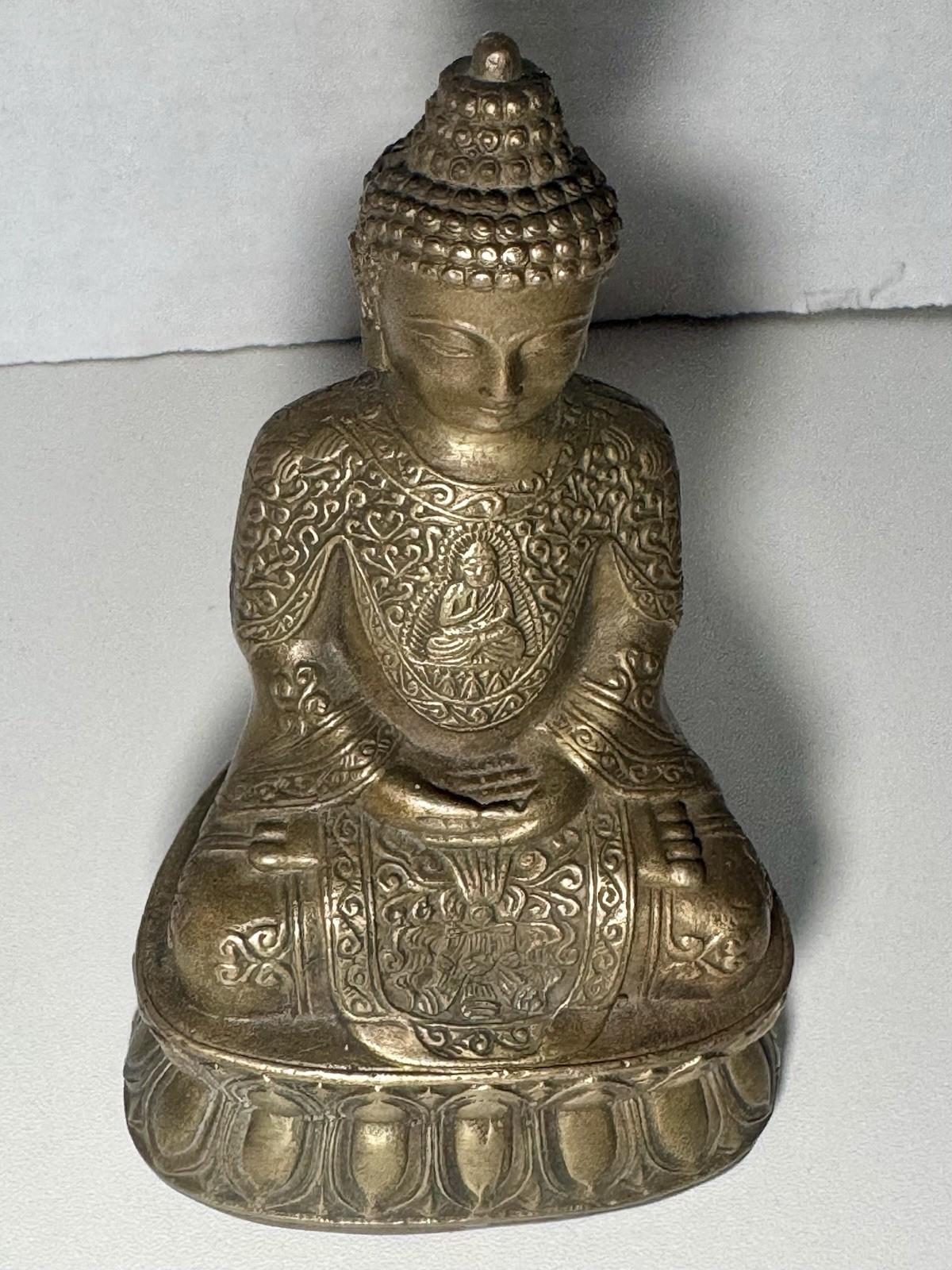 Mid 20th Century Chinese Bronze Shakyamuni/Amitabha BuddhaStatue 5.5 In Tall ☯️
