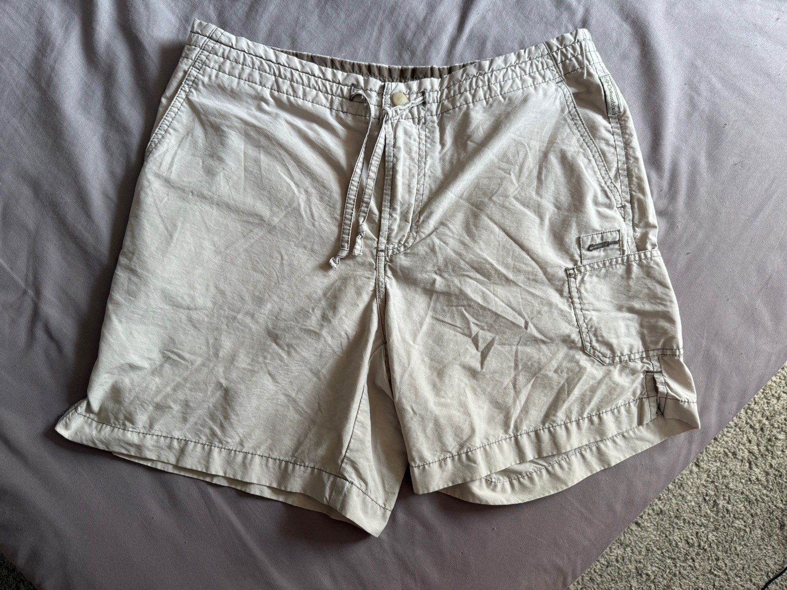 Columbia Women’s Hiking shorts Small Khaki Outdoor - Fast Shipping