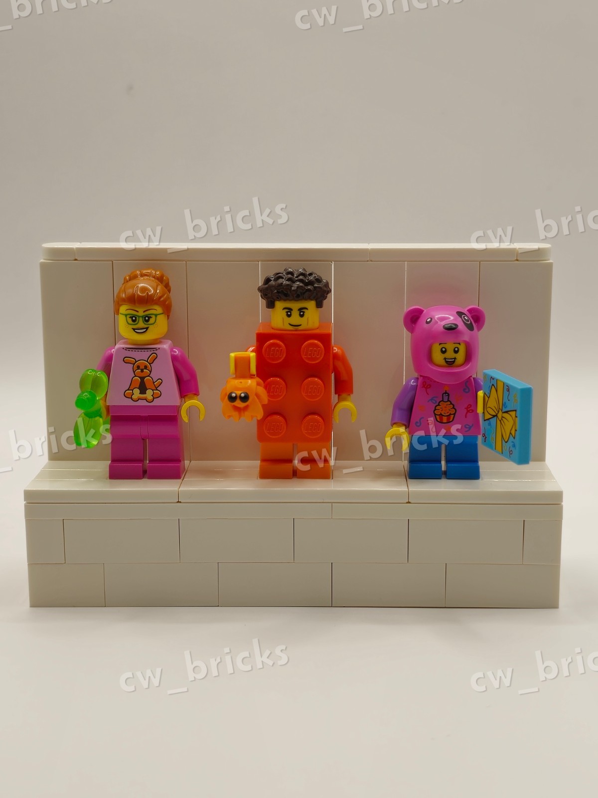 Lego Minifigures BAM Q1 2025 Birthday Rare Lego Minifigures BAM Q1 2025 Birthday Rare