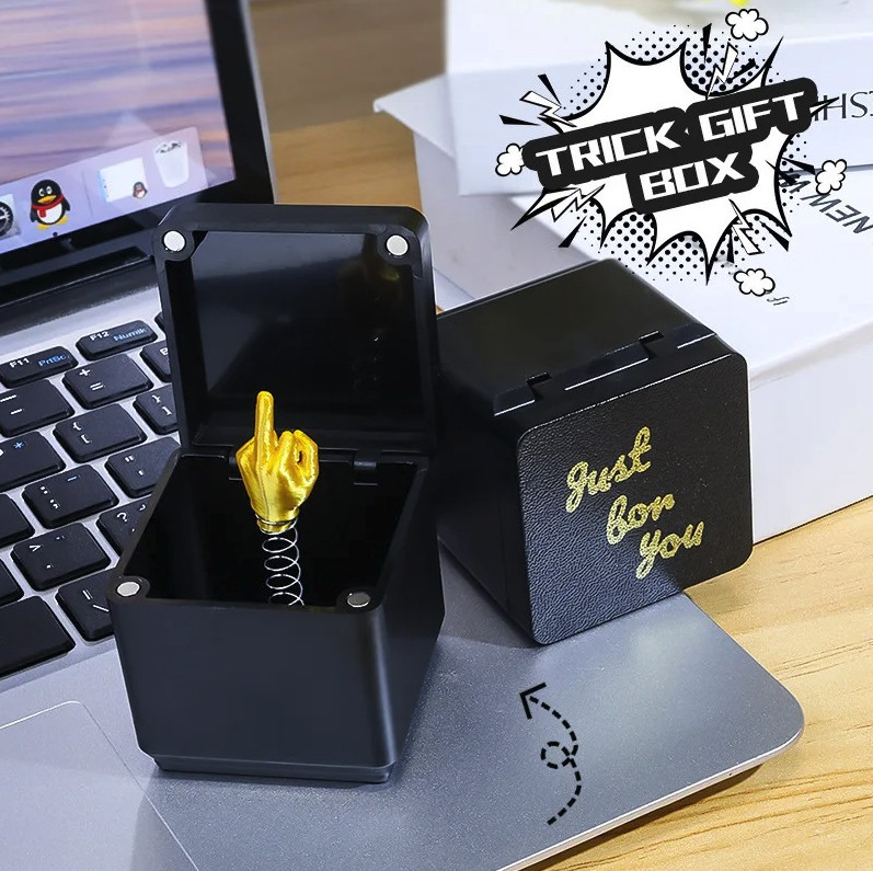 1pc Funny Middle Finger Prank Gift Box Desk Decoration Gag Toy Fun - NEW