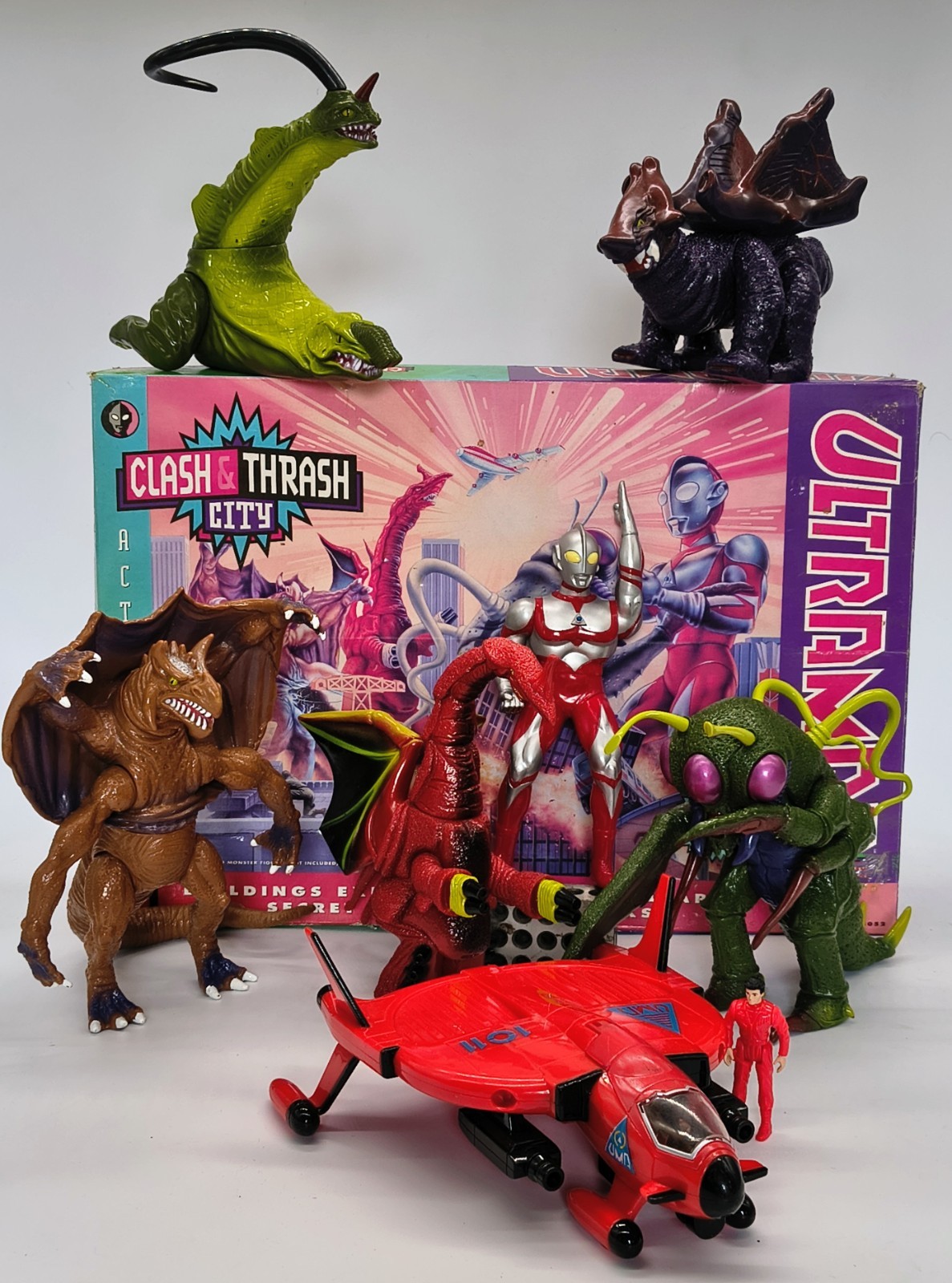 Vintage 1991 Bandai Ultraman Towards The Future Complete Figure Lot Playset Box