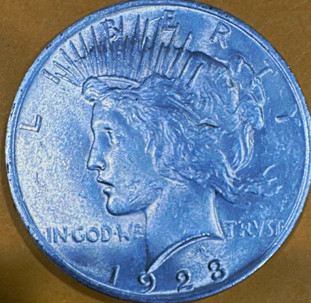 1923 $1 Peace Dollar Philadelphia Business Strike KM#150 0.9 Silver 1923 $1 Peace Dollar Philadelphia Business Strike KM#150 0.9 Silver
