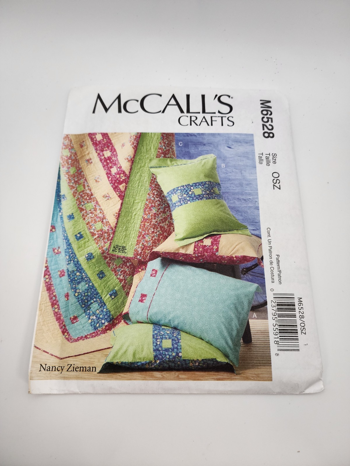 McCall\'s Crafts M6528 Sewing Pattern Pillowcase Sham Quilt Uncut