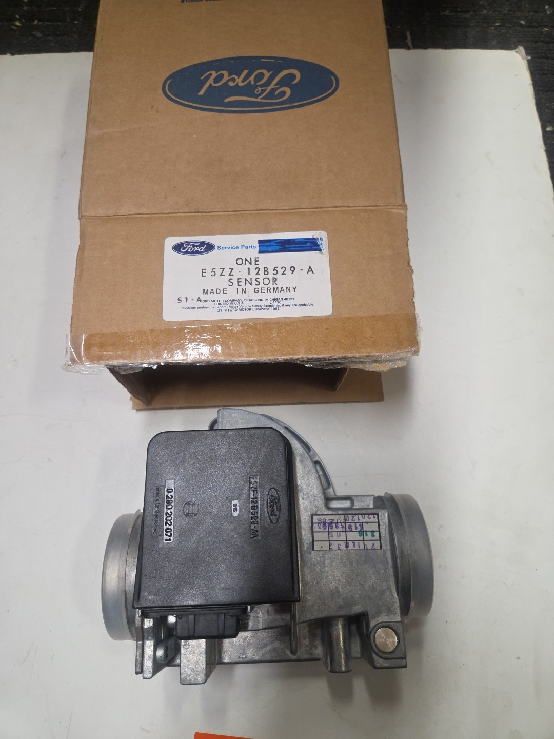 OEM 1985-89 merkur tbird AFM Mass Airflow Meter E5zz-12b529-a OEM 1985-89 merkur tbird AFM Mass Airflow Meter E5zz-12b529-a
