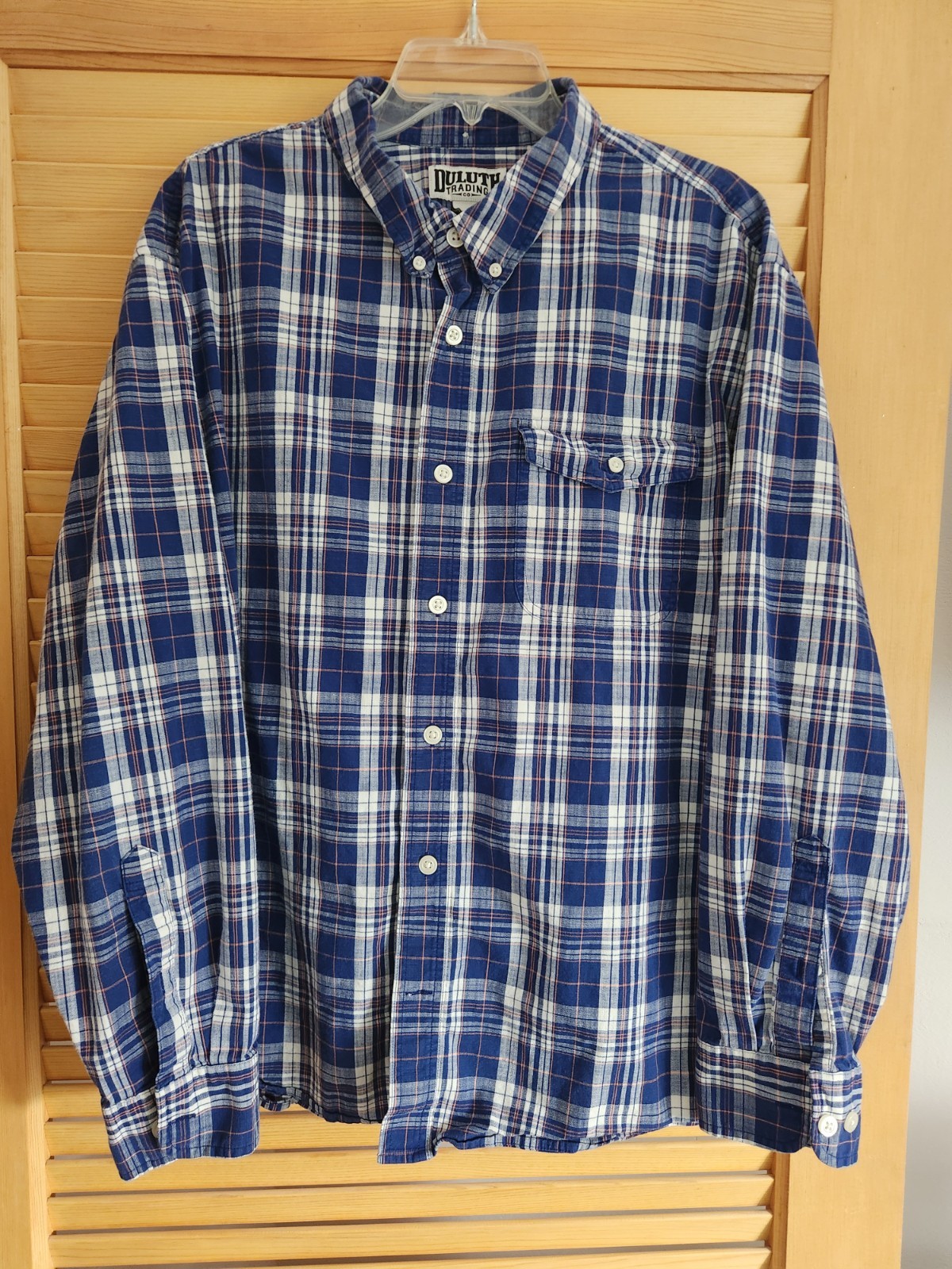Duluth Trading Men\'s 2XL Relaxed Fit Untucked Length Button Down Shirt