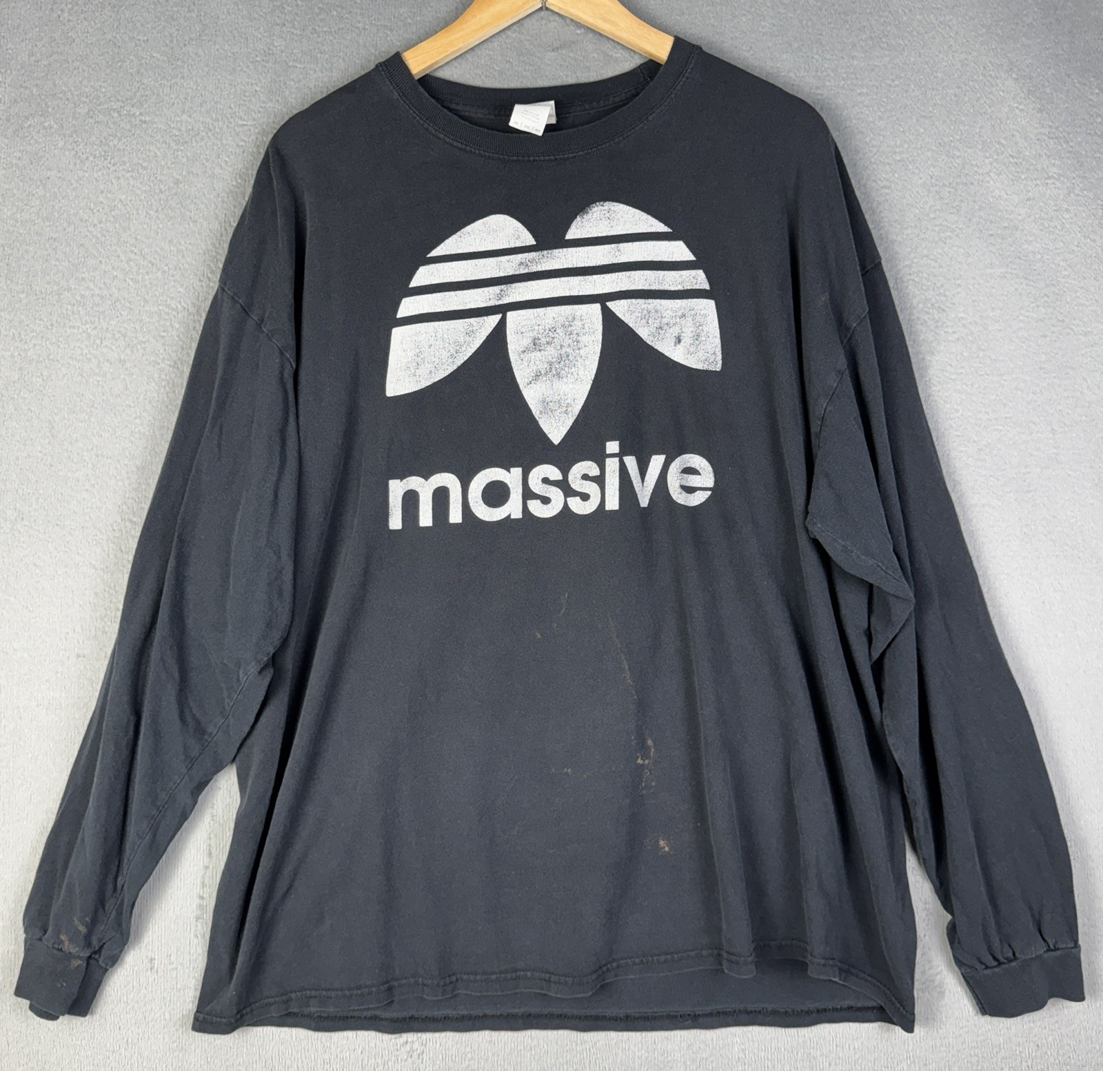 Vintage Y2K Massive Magazine Logo Long Sleeve 2XL Rave 1990’s 2000’s