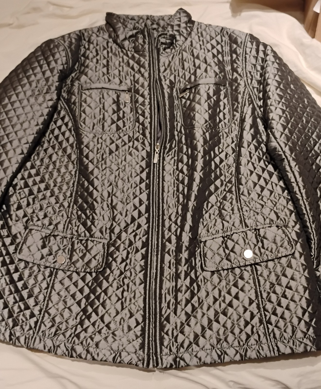 White Stag Silver Quilted Zip Jacket – Size 2X White Stag Silver Quilted Zip Jacket – Size 2X