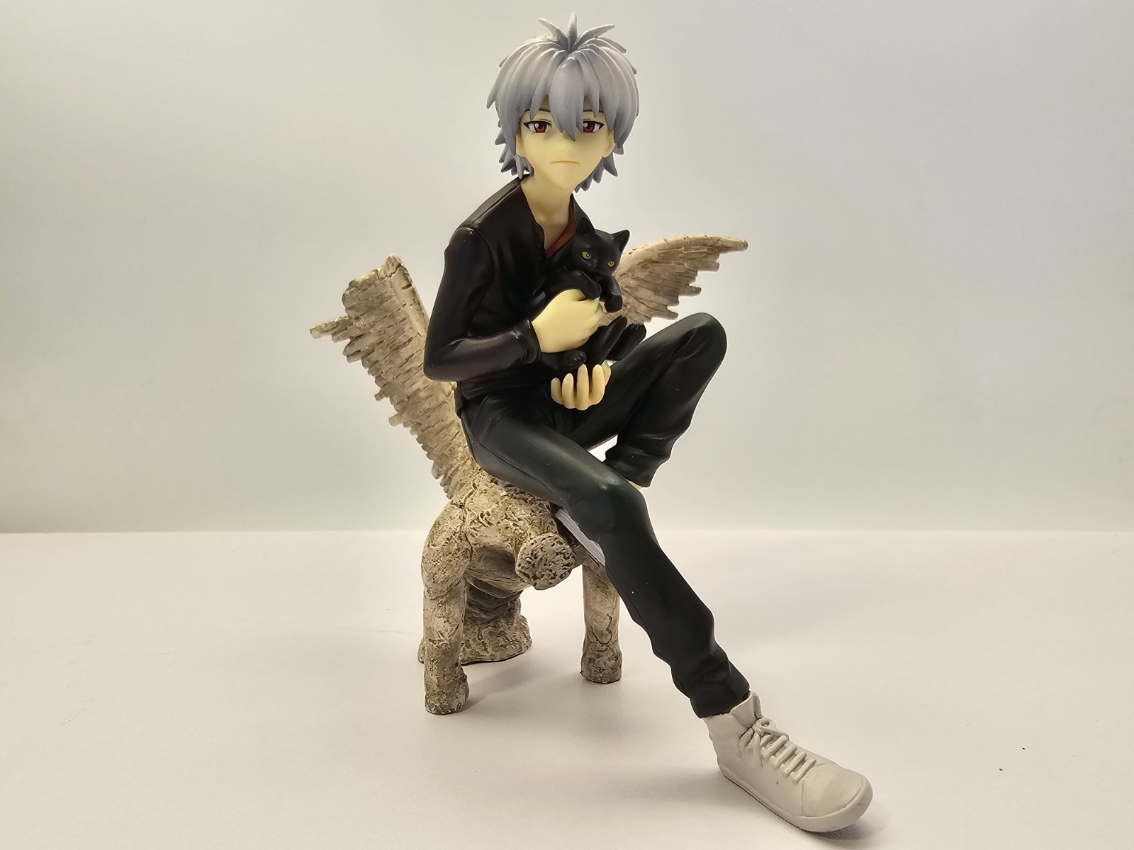 Neon Genesis Evangelion Kaworu Nagisa Anime Figure Kotobukiya W/ Base and Cat Neon Genesis Evangelion Kaworu Nagisa Anime Figure Kotobukiya W/ Base and Cat