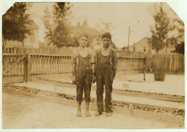 Laurel Mississippi Vennie Verdie Yelverton 1911 barefoot boys portrait