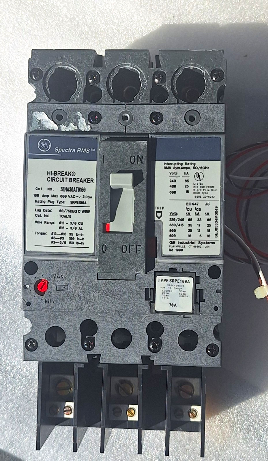 GE Spectra RMS Hi-Break SEHA36AT0100 Circuit Breaker 100A 600VAC 3-Pole GE Spectra RMS Hi-Break SEHA36AT0100 Circuit Breaker 100A 600VAC 3-Pole
