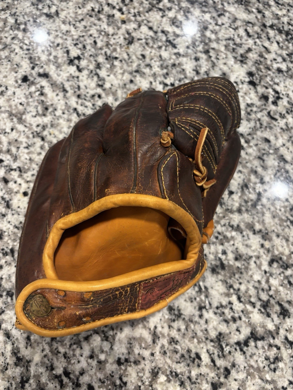 Vintage Rawlings PM 2 Baseball Glove Mitt Willie Puddin Head Jones Antique MLB