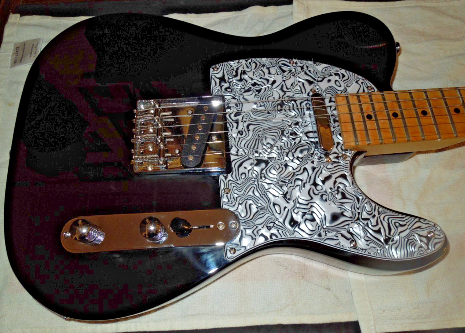 New Telecaster Style Guitar NEW/ With gig bag