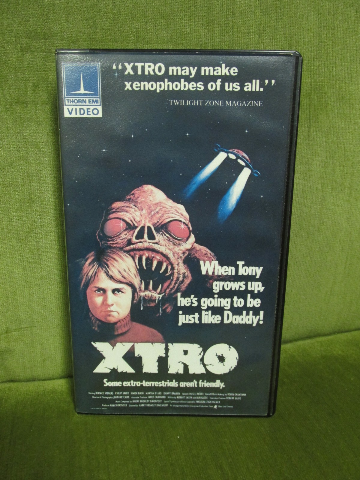 XTRO - VHS 1983 Thorn EMI  Horror Sci-Fi  RARE Tested