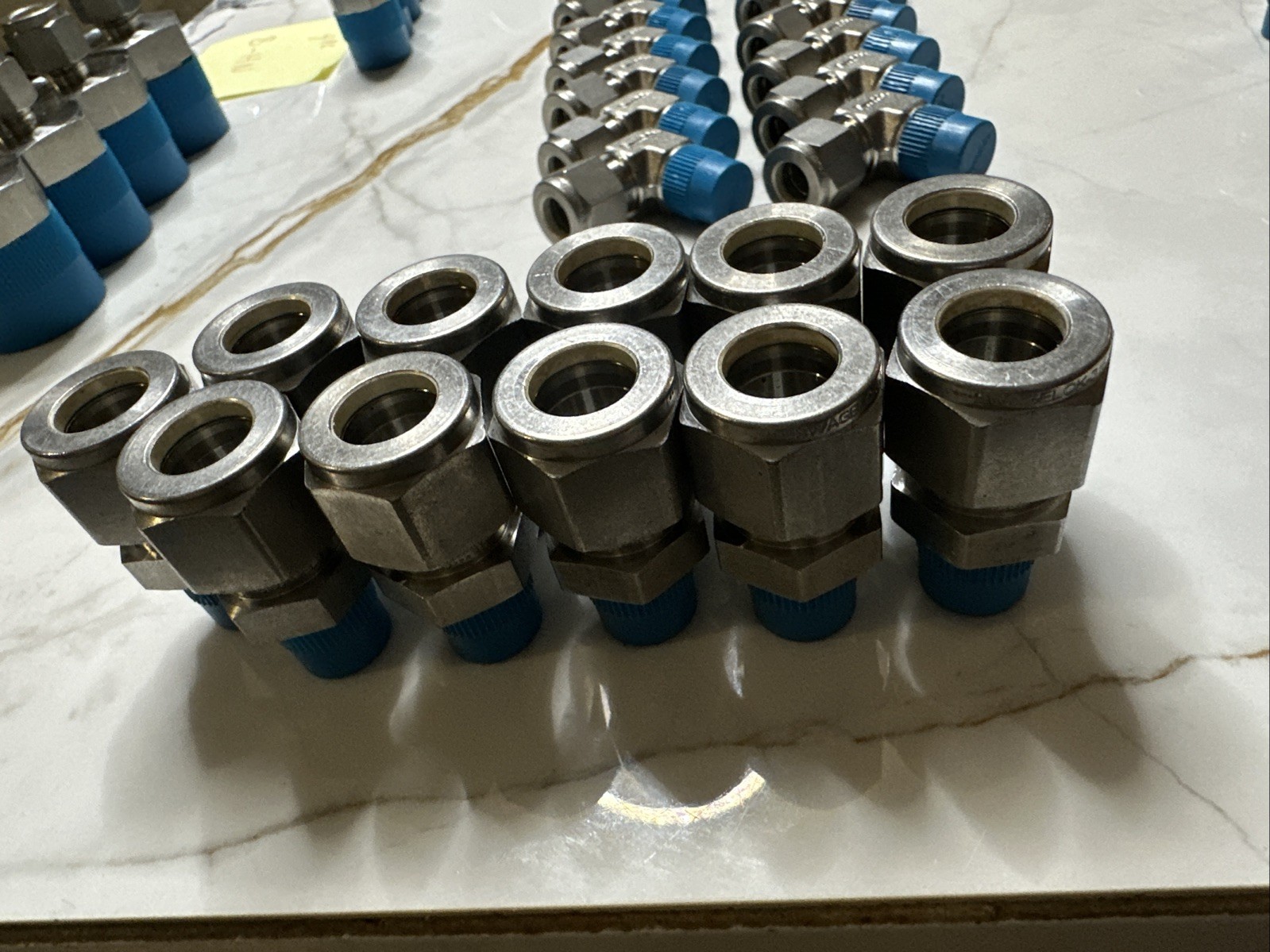 Lot Of 11 Swagelok Ss-810-1-4