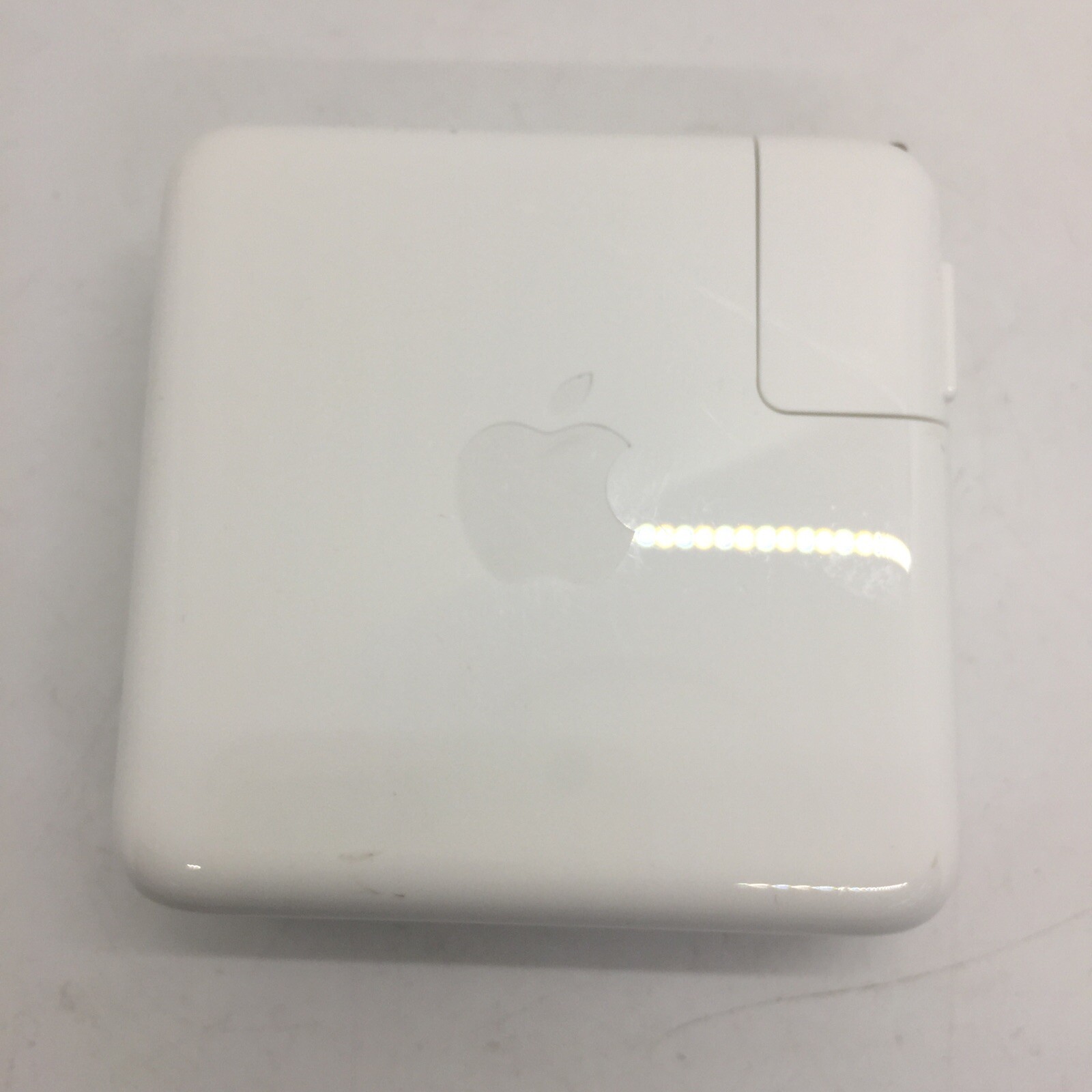 Original 61W USB-C AC Adapter Charger for Apple MacBook Pro 13\
