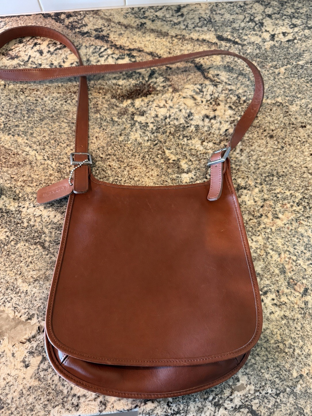 Vintage Coach 9131 Brown Leather Crossbody Bag Saddle Vintage Coach 9131 Brown Leather Crossbody Bag Saddle