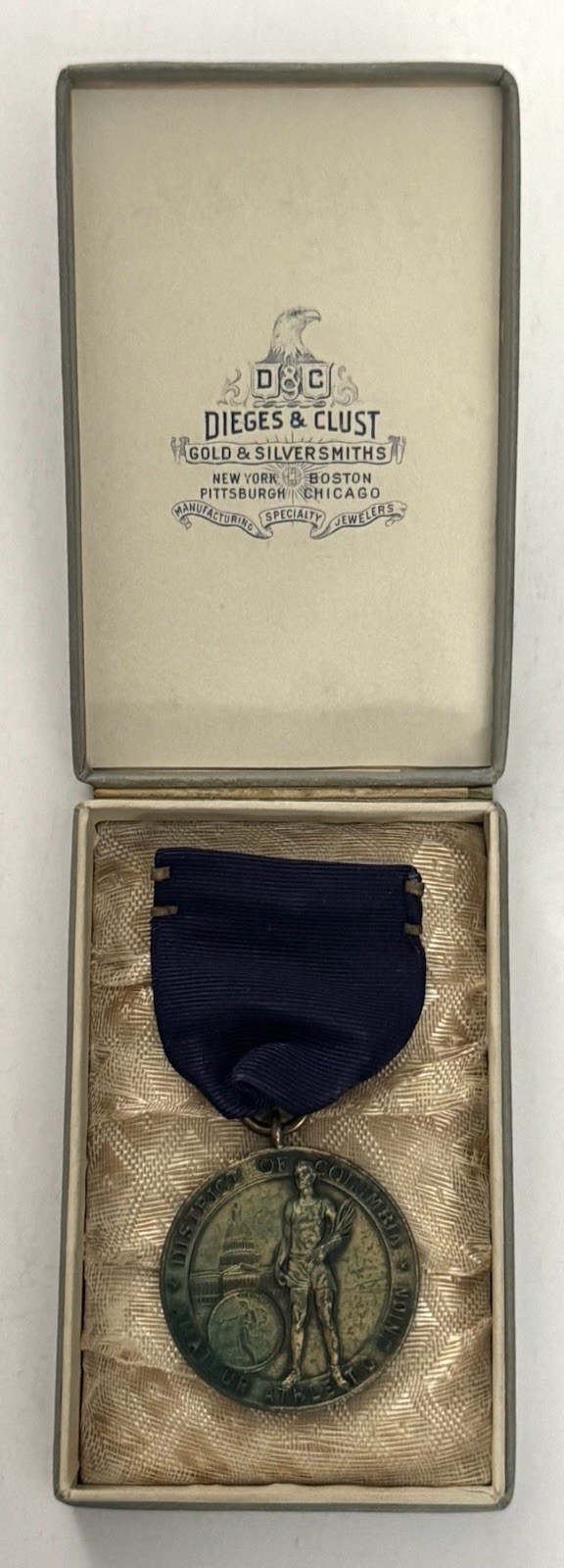Vtg 1933 Dieges & Clust District Of Columbia Ametuer Athletic Union Dive Medal Vtg 1933 Dieges & Clust District Of Columbia Ametuer Athletic Union Dive Medal