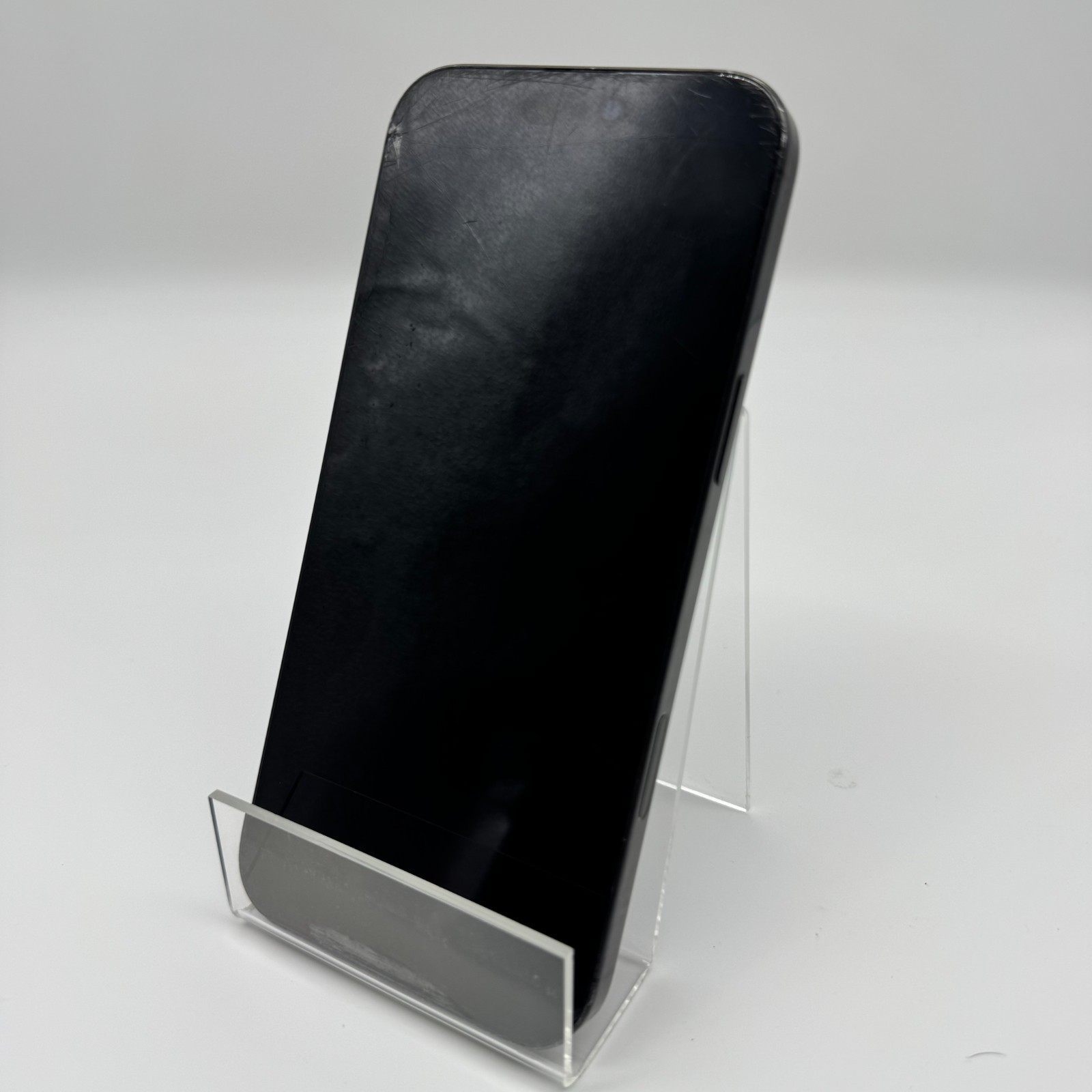 Apple iPhone 16 Pro Max 256GB Black Titanium – Cracked – FOR PARTS