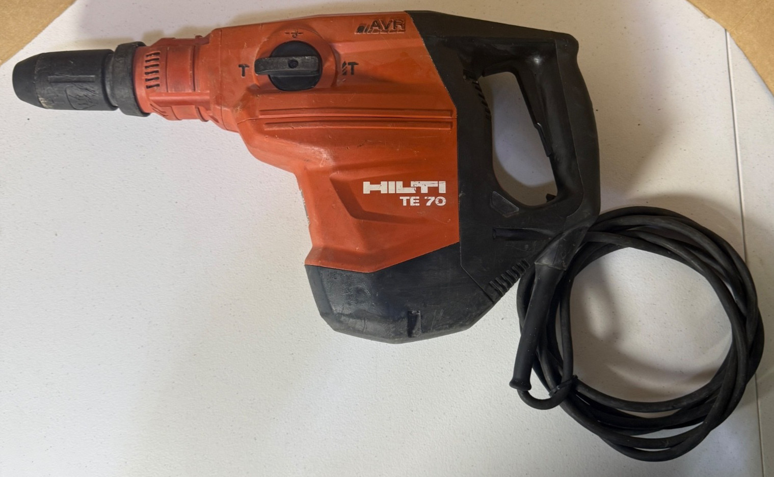 Hilti TE 70-AVR SDS Max Corded Rotary Hammer Drill 120V 15A Concrete