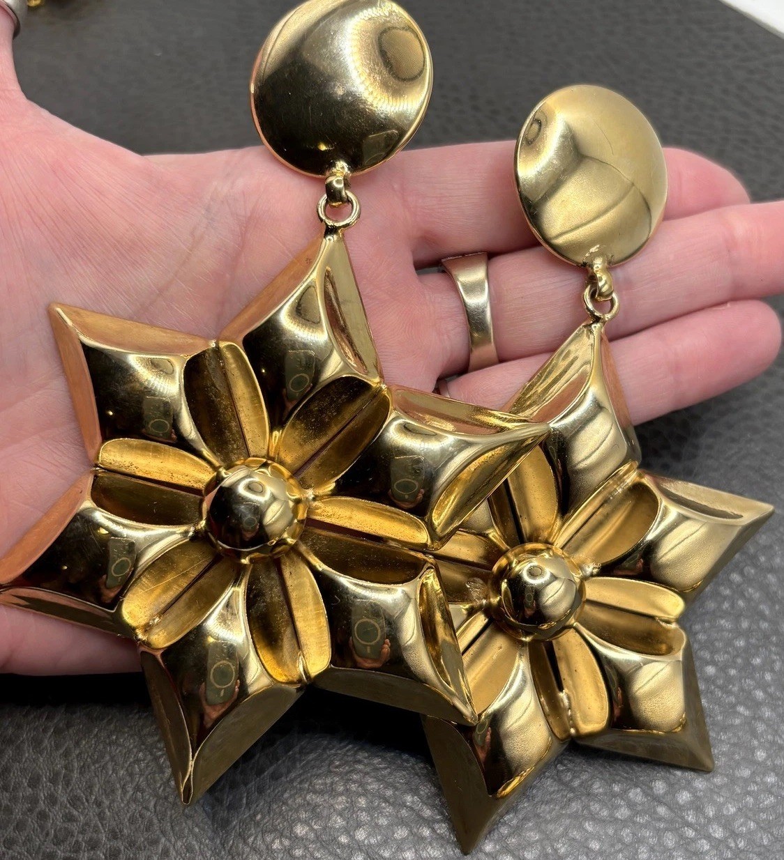HUGE 5” Vintage 80s True Runway Star Flower Drop Statement Earrings Gold Tone