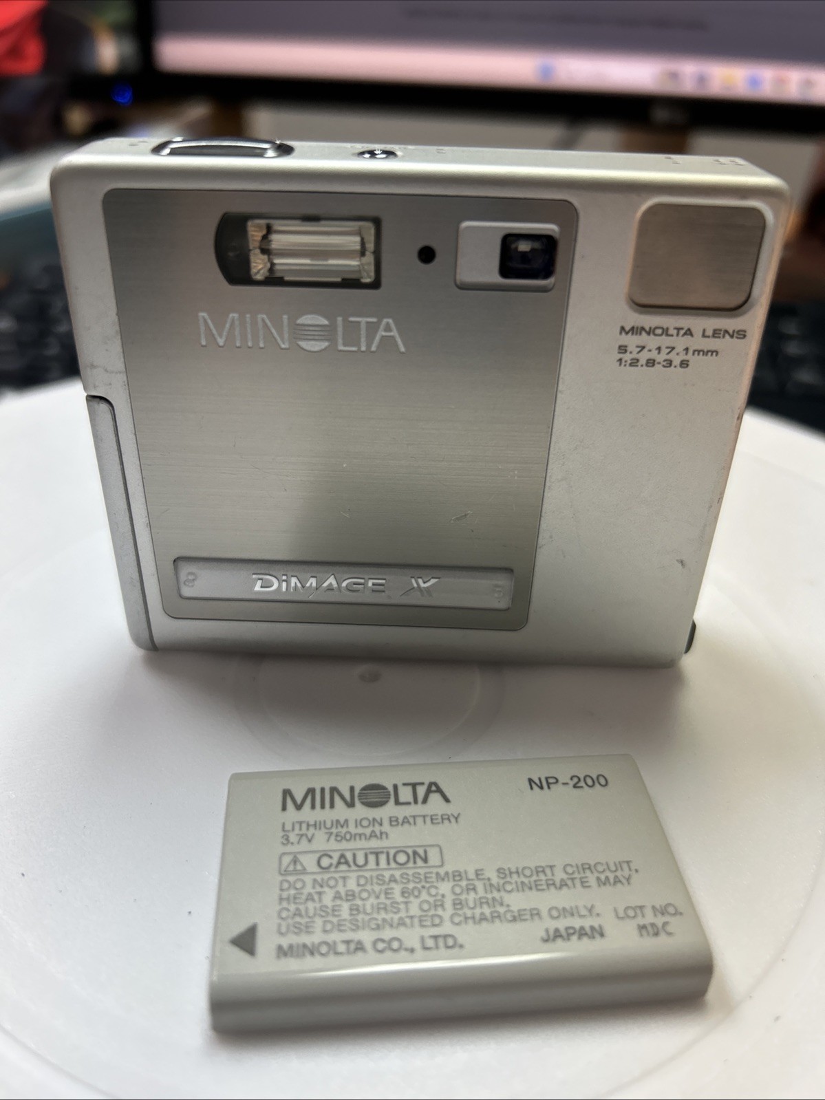 Minolta DiMAGE X Silver 1.5\