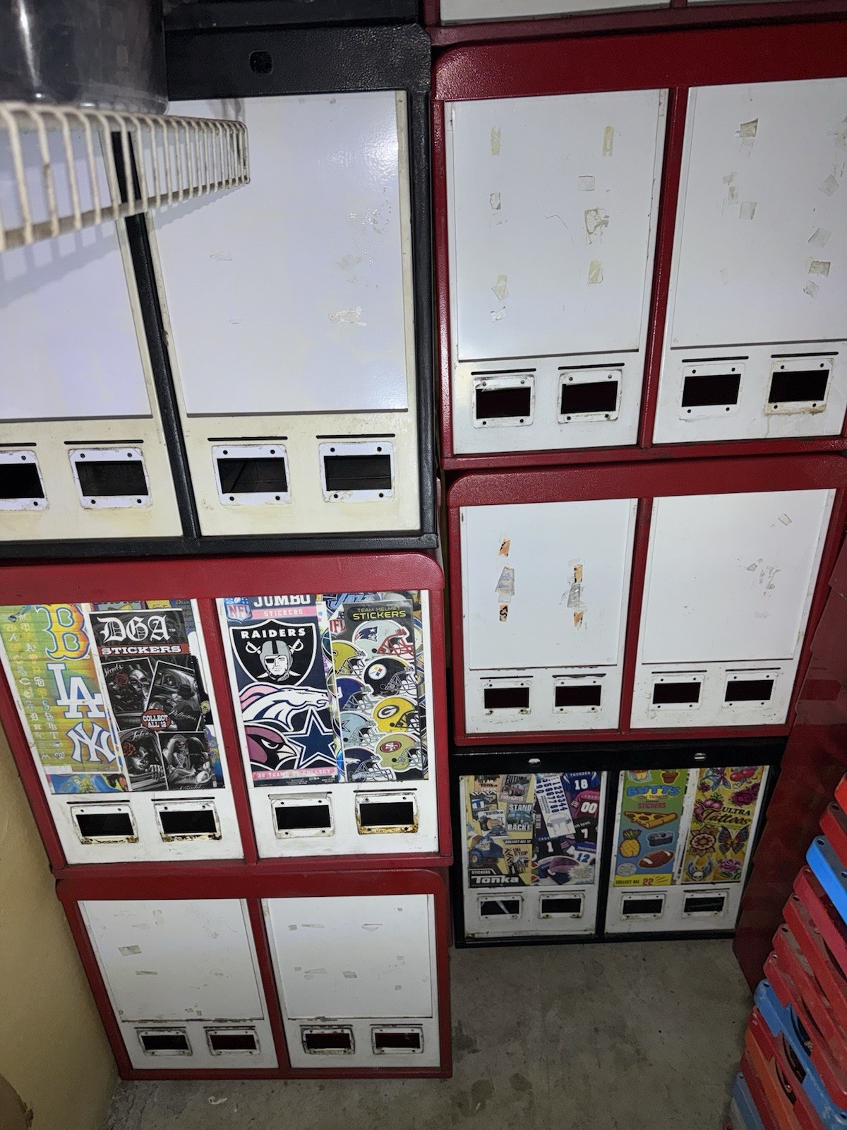 No Coin Mechanisms 4 Column Sticker Tattoo Pokemon Card Vending Machine AS IS