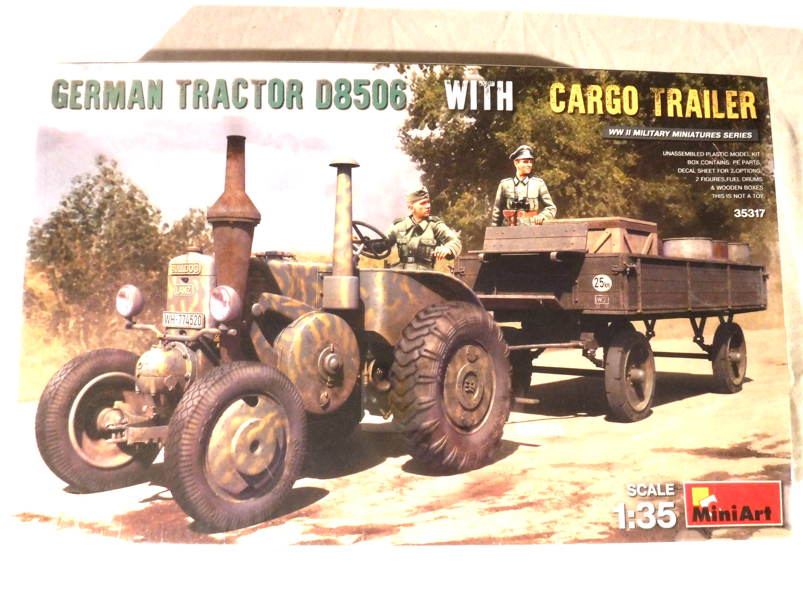 Reduced 1/35 Miniart German Tractor D8506 w/ Cargo Trailer & 2 Figures # 35317