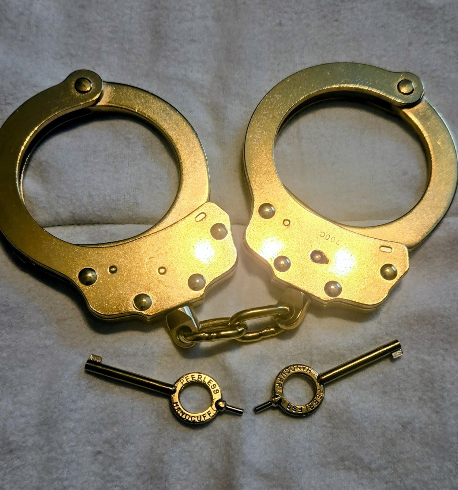 24k Gold Plated Custom Real Peerless Model 700 Handcuff 24k Gold Plated Custom Real Peerless Model 700 Handcuff