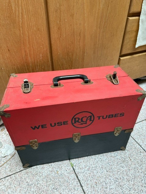 Vintage RCA Expert Electronic Service Vacuum Tube Caddy 17x 8.25 x 12 Vintage RCA Expert Electronic Service Vacuum Tube Caddy 17x 8.25 x 12