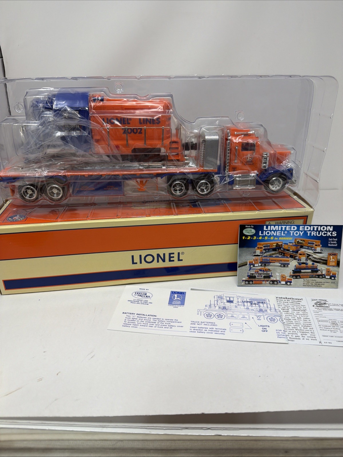 LIONEL TRAIN FLATBED TRUCK & DIESEL LOCOMOTIVE O SCALE TAYLOR MADE TMT-18416 LIONEL TRAIN FLATBED TRUCK & DIESEL LOCOMOTIVE O SCALE TAYLOR MADE TMT-18416