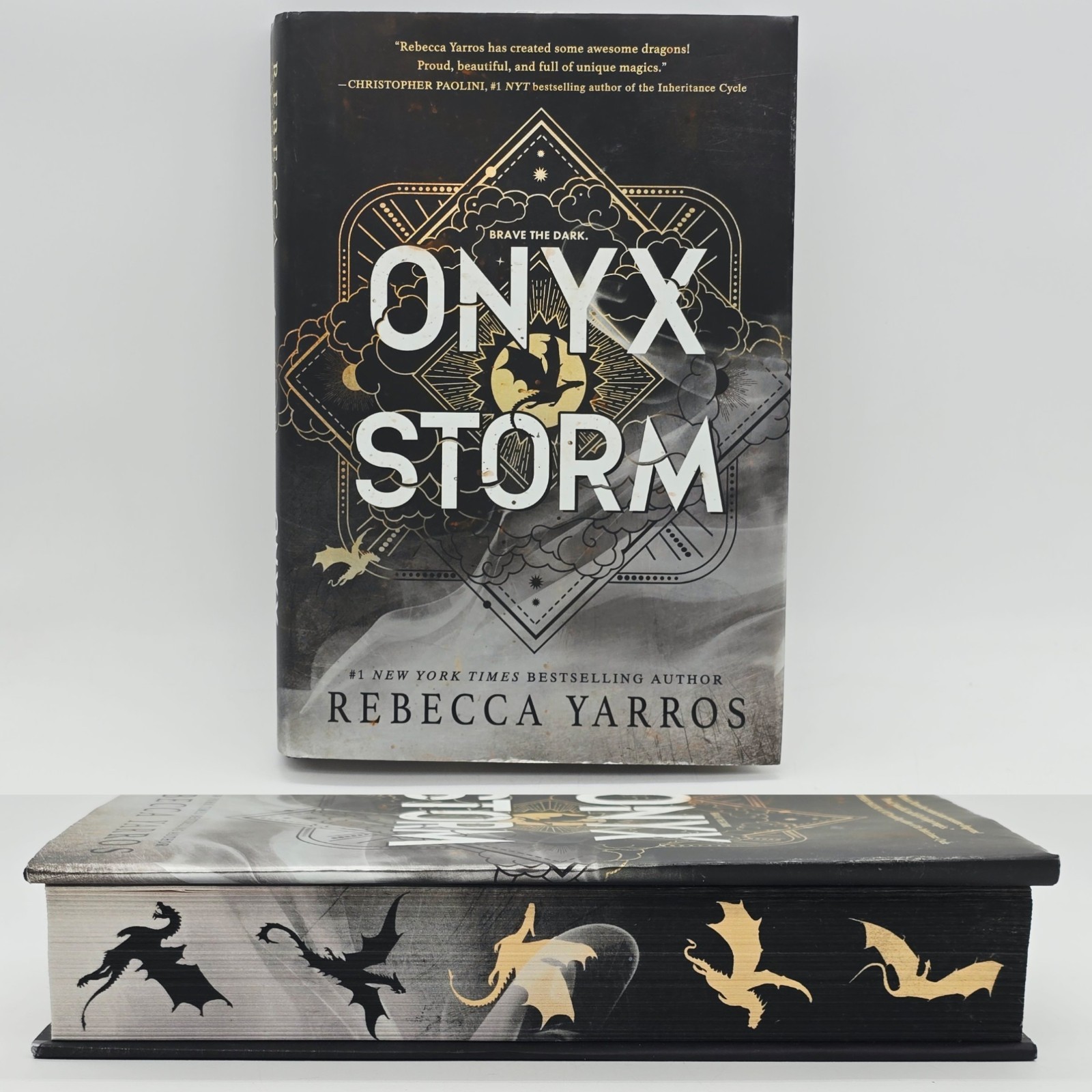 Onyx Storm Deluxe Limited Edition Book Hardcover Painted Edges Onyx Storm Deluxe Limited Edition Book Hardcover Painted Edges