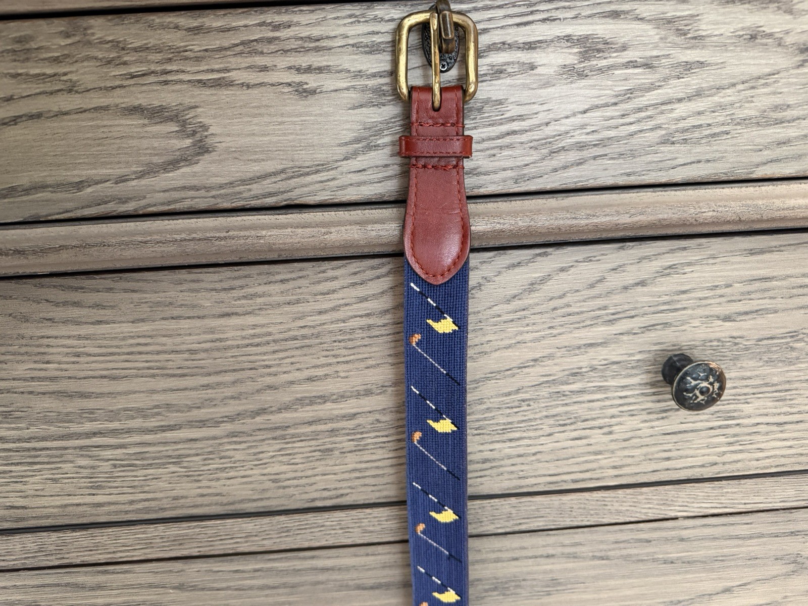 Smathers Branson Golf Clubs Flags Navy Blue Yellow Needlepoint Size 38