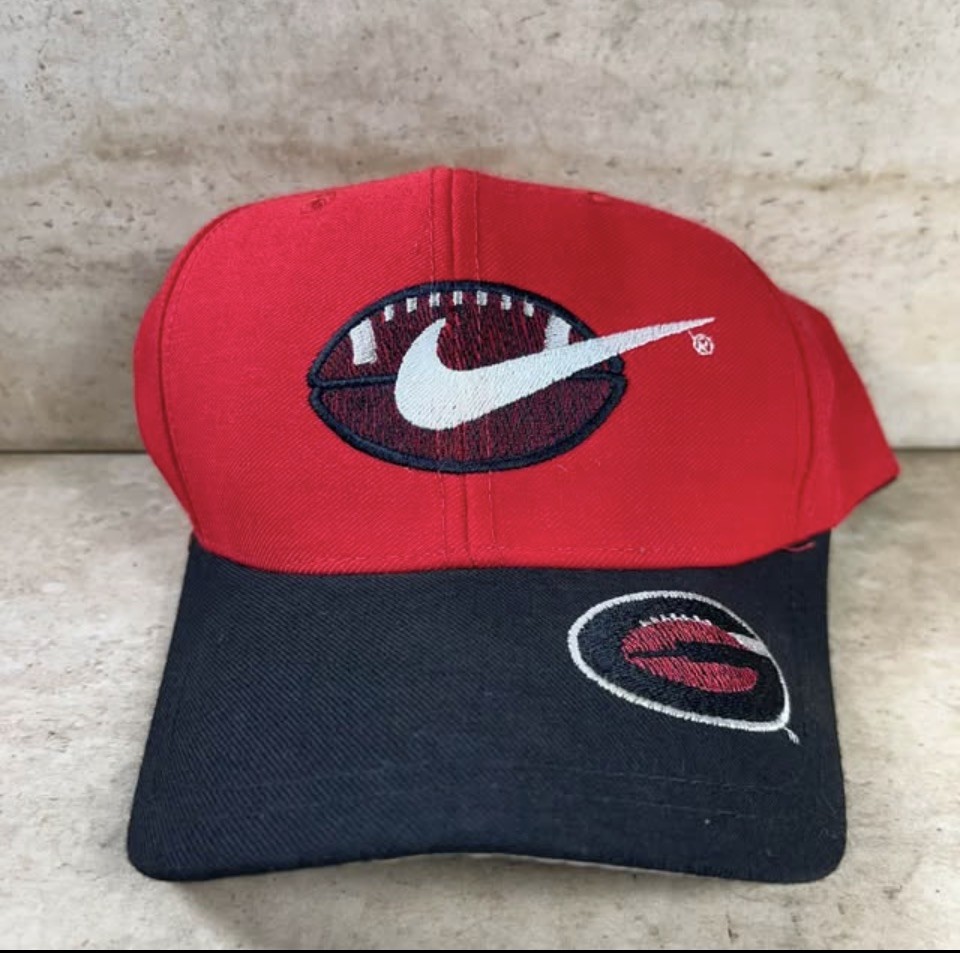 Vintage 90s Nike Team Georgia Bulldogs Hat Cap Football Swoosh Logo Red Black Vintage 90s Nike Team Georgia Bulldogs Hat Cap Football Swoosh Logo Red Black