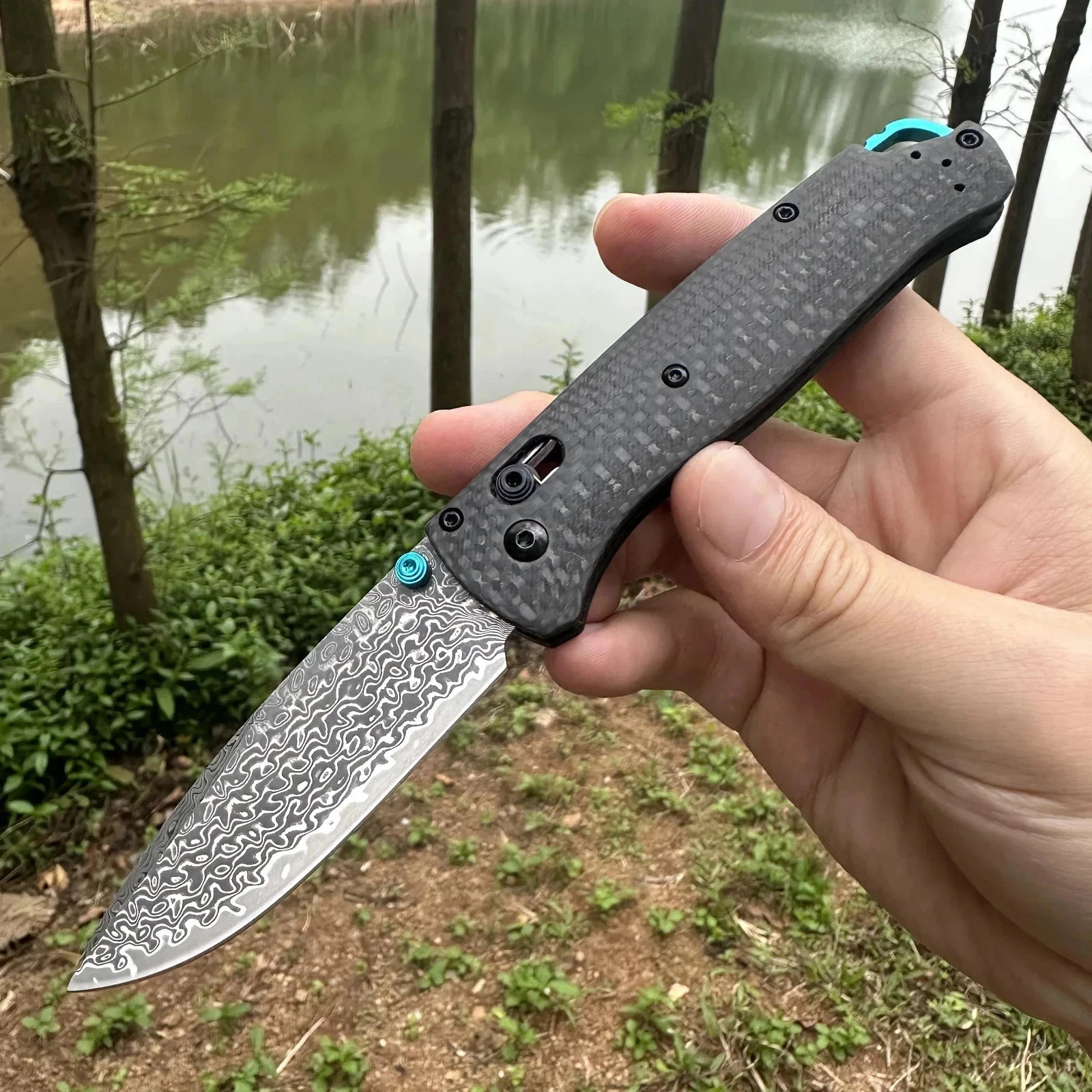 Benchmade Bugout 535-3 Folding Knife CPM Damascus Blade Carbon Fiber Handle Benchmade Bugout 535-3 Folding Knife CPM Damascus Blade Carbon Fiber Handle