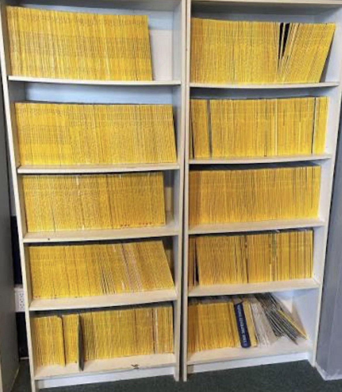 Nice Lot Of 20 Vintage National Geographic Magazines 1940s-1980s No duplicates