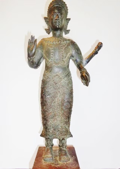 Thailand Siam Kingdom Queen Suriyothai statue vishnu incarnation 毘濕奴化身