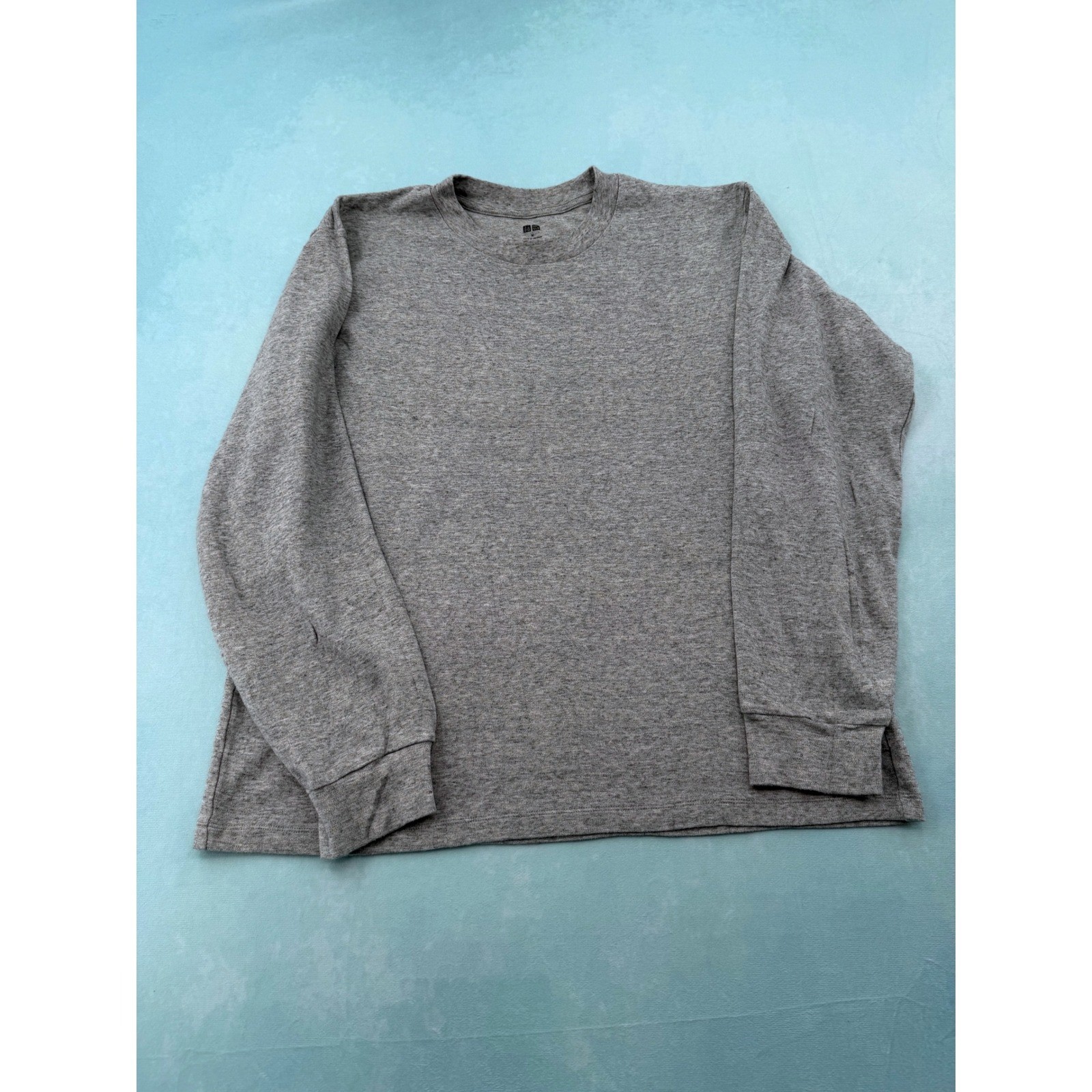 Uniqlo Men\'s Medium Gray Soft Brushed Cotton Crew Neck Long Sleeve Shirt 450179 Uniqlo Men\'s Medium Gray Soft Brushed Cotton Crew Neck Long Sleeve Shirt 450179